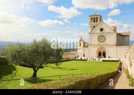 Berühmten Basilika des Hl. Franziskus von Assisi, Umbrien, Italien. Stockfoto