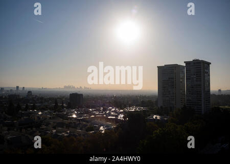 Los Angeles, CA, USA. 5. Okt, 2019. Die Skyline der Innenstadt am Samstag, 5.Oktober 2019 in Los Angeles, CA. Copyright Paul Kitagaki Jr. Ã' © 2019. Credit: Paul Kitagaki jr./ZUMA Draht/Alamy leben Nachrichten Stockfoto