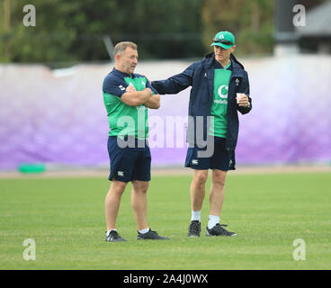 Irlands Trainer Joe Schmidt während des Trainings an Bögen Urayasu Park. Stockfoto