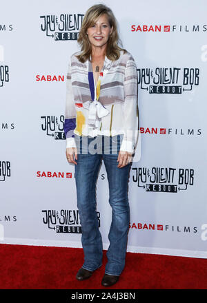 HOLLYWOOD, LOS ANGELES, Kalifornien, USA - 14. Oktober: Schauspielerin Joey Lauren Adams kommt an der Los Angeles Premiere von Saban Filme'' Jay und Silent Bob Neu' an der TCL Chinese Theater IMAX am 14. Oktober 2019 in Hollywood, Los Angeles, Kalifornien, USA. (Foto von David Acosta/Image Press Agency) Stockfoto