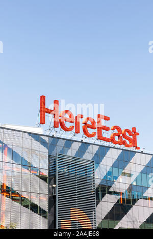 Hier Ost in der Londoner Queen Elizabeth Olympic Park ist ein Campus für die kreativen und digitalen Industrien. Stockfoto