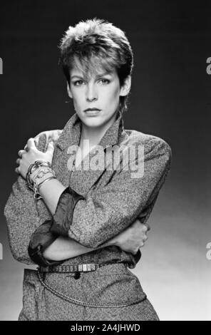 Jamie Lee Curtis, Schauspieler. Vollständigen Namen für Jamie Lee Curtis ist Jamie Lee Haden-Guest, Baroness Haden-Guest dargestellt im Dezember 1983, als ihr Film die Plätze tauschen freigegeben wurde. Jamie in Halloween 1978 mit Sternen versehen hat, ein Fisch namens Wanda 1988 und True Lies im Jahr 1994. Bild ca. 1. Dezember 1983 Stockfoto