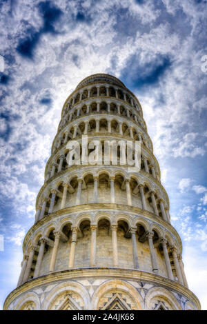 Italien, Toskana, Pisa, der schiefe Turm auf der Piazza dei Miracoli Stockfoto
