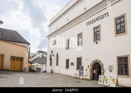 Zdar nad Sazavou - Tschechien - Juni 04, 2016: Das Museum in der Stadt "Pribram", das heißt, Henry's Castle, Südböhmen, Tschechische Rep. Stockfoto