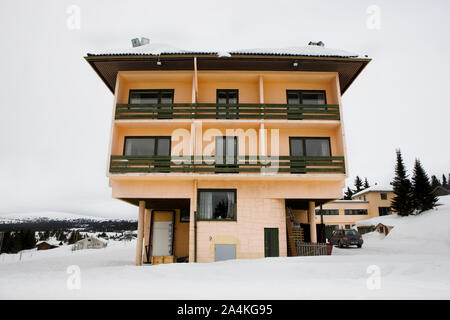 Ein Hotel in der Nähe von Lillehammer Sjusøen Stockfoto