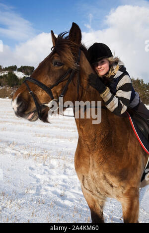 Mädchen reiten in Vigra Stockfoto