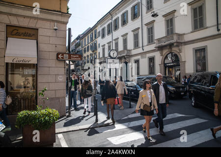 Mailand, Italien - 21 September 2019: Montenapoleone Straße in Mailand. Fashion Week shopping Stockfoto