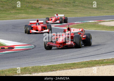 MUGELLO, IT, Oktober 2017: moderne Ära Ferrari F1 F2008 in Aktion in Mugello in Italien während Finali Mondiali Ferrari 2017. Italien. Stockfoto