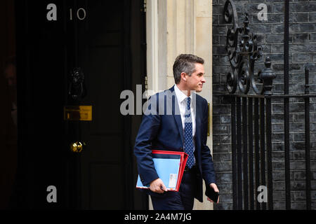 London, Großbritannien. 15 Okt, 2019. Gavin Williamson, der Staatssekretär für Bildung, Ausstiege Anzahl Downing Street 10. Credit: Stephen Chung/Alamy leben Nachrichten Stockfoto