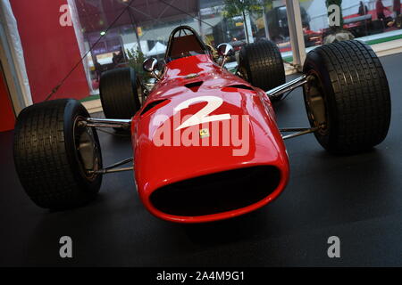 MUGELLO, IT, Oktober 2017: Vintage Ferrari F1 312 1967 von Lorenzo Bandini und Chris Amon in der Paddock Show von Ferrari Jubiläum 1947-2017 in Mugello. Stockfoto