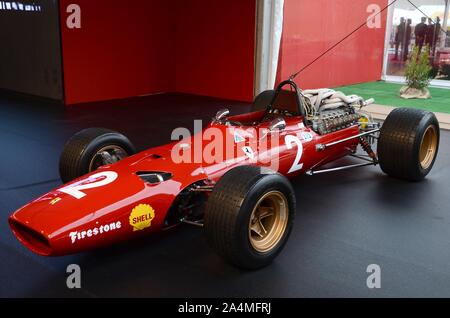 MUGELLO, IT, Oktober 2017: Vintage Ferrari F1 312 1967 von Lorenzo Bandini und Chris Amon in der Paddock Show von Ferrari Jubiläum 1947-2017 in Mugello Stockfoto