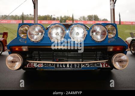 MUGELLO, IT, Oktober 2017: Vintage FERRARI 308 PIONEER TOUR DE FRANCE 1982 Alen - biche bei Paddock Show von Ferrari Jubiläum 1947-2017 Stockfoto