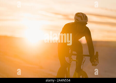 Mann, Radfahren Stockfoto