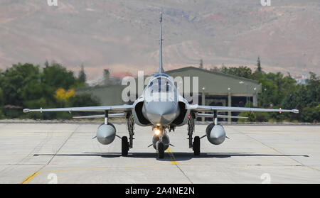 KONYA, Türkei - 26. JUNI 2019: Pakistan Air Force Pakistan JF-17 Thunder Taxi in Konya Flughafen während Anatolian Eagle Air Force Übung Stockfoto