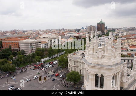 Masse der Demonstranten marschieren in Madrid, Spanien Stockfoto