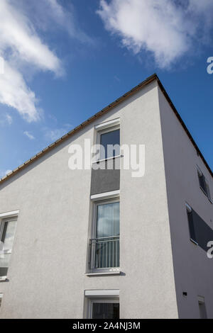 Haus der EnergiePlusSiedlung in Dortmund, am See Phoenix, Energie Plus Haus, produziert mehr Energie als es verbraucht sich, Förderprogramm Stockfoto