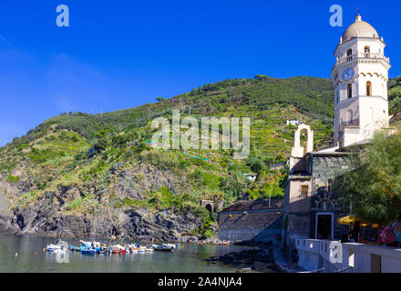 Sandstrand in Vernazza, Cinque Terre Nationalpark Stockfoto