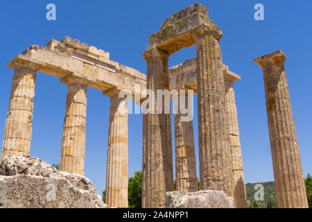 Antike Tempel des Zeus bleibt von ca. 500 v. Chr. in Nemea auf dem Peloponnes region Griechenland. Stockfoto