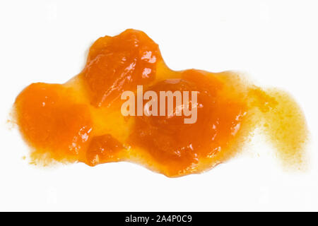 Süße Aprikosen Konfitüre auf weißem Hintergrund. Gesunde Vitamine Dessert. Stockfoto