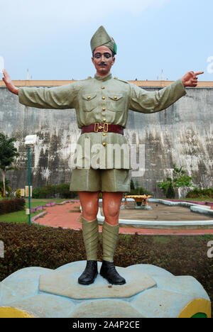 Statue eines indischen Verkehrspolizist, Malampuzha Dam, Kerala, Indien Stockfoto