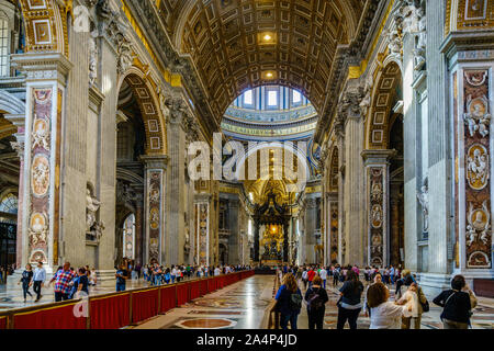Vatikan, Rom, Italien, 19. Oktober 2018: in der Basilika von St. Peter im Vatikan, Rom, Italien Stockfoto