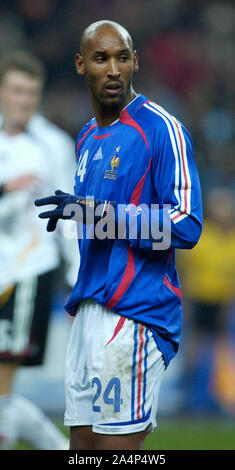 Stade de Frankreich Saint-Denis Frankreich 12.11.2005, Fußball: Internationales Freundschaftsspiel, Frankreich (FRA, blau) vs Deutschland (GER, Weiß) 0:0; Nicolas Anelka (FRA) Stockfoto