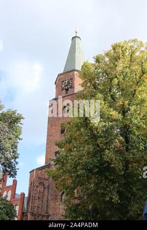 Blick auf den Dom St. Peter und Paul auf der Dominsel der Stadt Brandenburg an der Havel in Ostdeutschland Stockfoto