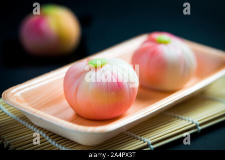 Traditionelle japanische Süßigkeiten Kuchen wagashi Stockfoto