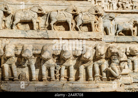 Dekorative carving Detail von Jagdish Tempel in Udaipur. Rajasthan. Indien Stockfoto