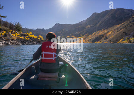 Herbstfarben Bischof Kalifornien Stockfoto