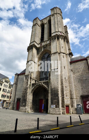 Gent, Belgien - 21. Juni 2019: Saint Michael's Kirche. Stockfoto