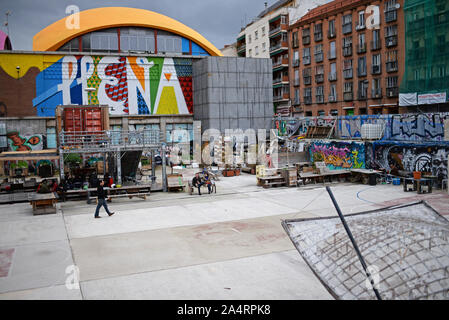 In einem Grundstück befindet, El Campo de Cebada (Gerste) ist ein kultureller, künstlerischer und sozialer Raum durch die Nachbarn in La Latina, Madrid erstellt. Stockfoto