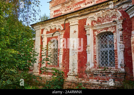 Orthodoxe Kathedrale, Orrefors, die Stadt und das administrative Zentrum des Ostashkovsky Bezirk in der Oblast Twer, Russland, Stockfoto