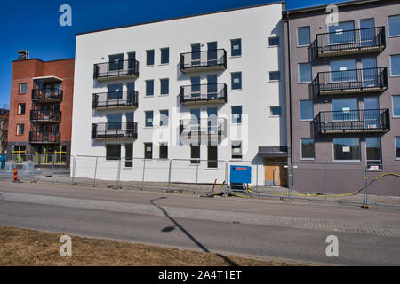 Neu erbaute Apartments im Vorort Runby, Upplands Vasby, Stockholm County, Schweden Stockfoto