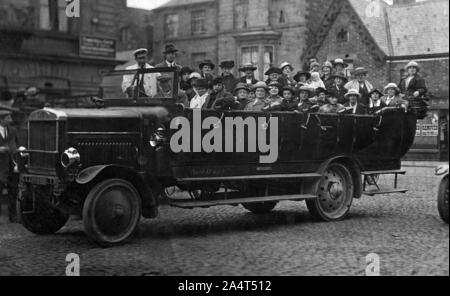 1920 Leyland RAF Typ Kremserfahrt in Bradford. Stockfoto