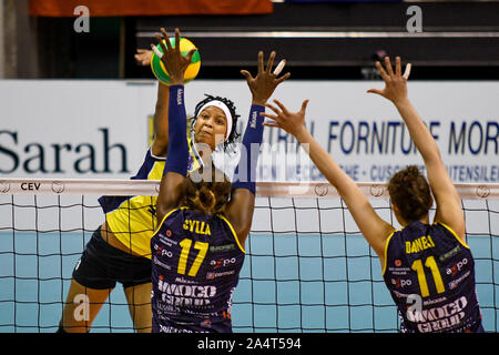 Melissa Vargas während der CEV-Halbfinale 2019 - vs Fenerbahçe Imoco Conegliano, Treviso, Italien, 02. April 2019, Volleyball Volleyball Champions League Frauen Stockfoto