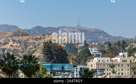 Los Angeles, Kalifornien, USA. Juni 1, 2019. Blick auf das Zeichen von Hollywood, auch als Hollywoodland unterzeichnen, in LA entfernt bekannt Stockfoto