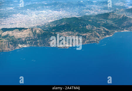 Luftaufnahme der Amalfi Küste, Italien Stockfoto