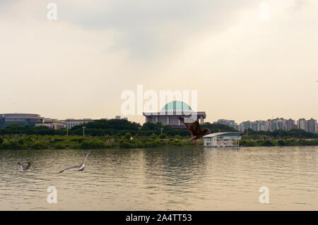 Nationalversammlung am Abend in Seoul, Südkorea Stockfoto