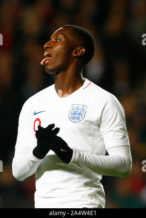 MILTON KEYNES, England. 15. Oktober: Eddie Nketiah von England U21 s feiert sein Ziel während der UEFA unter 21 Championship Qualifier zwischen England und Stockfoto