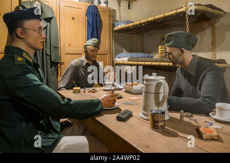 Diorama im Musée Mémoire 39-45, WK 2-Museum in deutscher Graf Spee Schiffsartillerie Batterie command Post, Plougonvelin, Bretagne, Frankreich Stockfoto