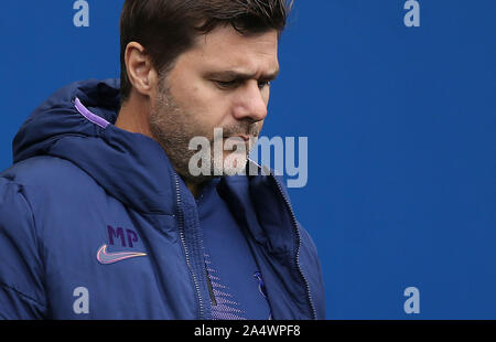 Tottenham Manager Mauricio Pochettino während der Englischen Premier League Fußball Match zwischen Brighton & Hove Albion und Tottenham Hotspur an der Amex Stadion in Brighton, Großbritannien, 5. Oktober 2019 EDITORIAL NUR VERWENDEN. Keine Verwendung mit nicht autorisierten Audio-, Video-, Daten-, Spielpläne, Verein/liga Logos oder "live" Dienstleistungen. On-line-in-Match mit 120 Bildern beschränkt, kein Video-Emulation. Keine Verwendung in Wetten, Spiele oder einzelne Verein/Liga/player Publikationen. Stockfoto