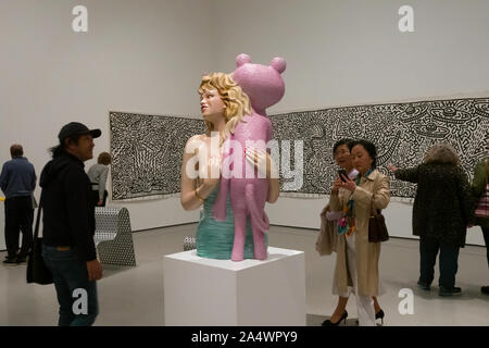 'Pink Panther' Porzellan Skulptur von Jeff Koons im Museum of Modern Art, New York Stockfoto