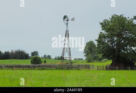 Aldergrove, Kanada - Juni 9, 2019: Blick auf den wunderschönen Farm, die als Drehort "Kent Farm" in der TV-Show mallville' verwendet wurden und diesen Ort Stockfoto