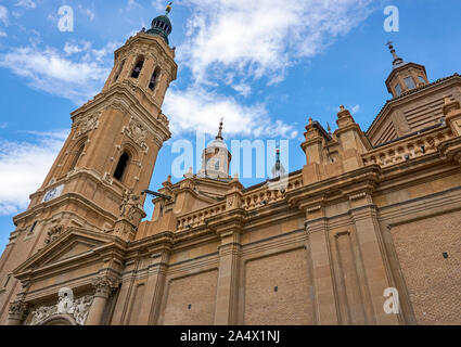 Basilika de Nuestra Señora del Pilar, von der Plaza del Pilar, Zaragoza, Aragón, Spanien Stockfoto