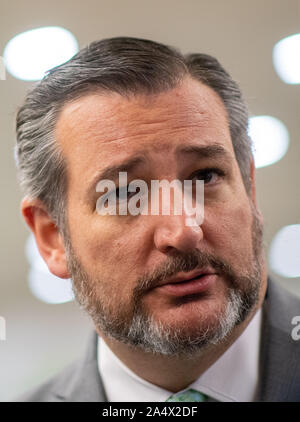 Washington, United States. 16 Okt, 2019. Senator Ted Cruz, R-TX spricht zu den Medien auf dem Capitol Hill in Washington, DC am Mittwoch, den 16. Oktober 2019. Foto von Kevin Dietsch/UPI Quelle: UPI/Alamy leben Nachrichten Stockfoto