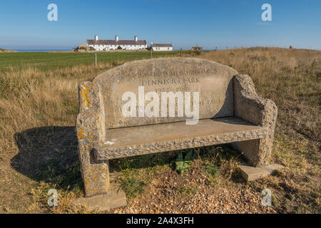 Gedenkstein Sitzbank bei St aldhelm's Kopf, Dorset, Großbritannien Stockfoto