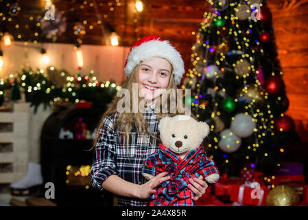 Liebes Christkind. Santa kleines Mädchen. Winter. Winter Holiday Party. Neues Jahr Urlaub. Winter Party. Frohes neues Jahr. Xmas Party prep. Kleine Mädchen in der Partei hat. Winter Urlaub. Danke. Stockfoto