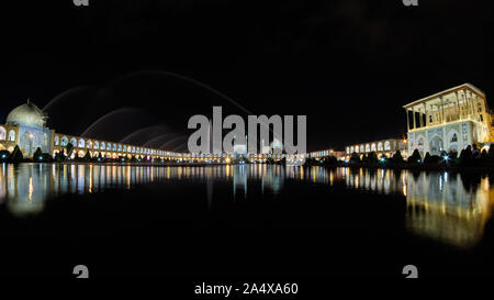 Nachtansicht Naqsh-i Jahan Square, auch als Shah Square bekannt, ist der Hauptplatz in Isfahan, Iran Stockfoto