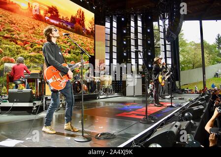 Micha Nelson, Sohn von Willie Nelson, wie Particle Kid, indie rock music live, am Bauernhof, in East Troy, Wisconsin, USA Stockfoto